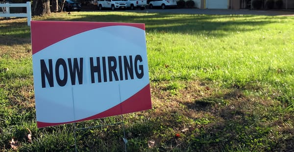 How to Write Effective Job Descriptions that Attract the Top Talent